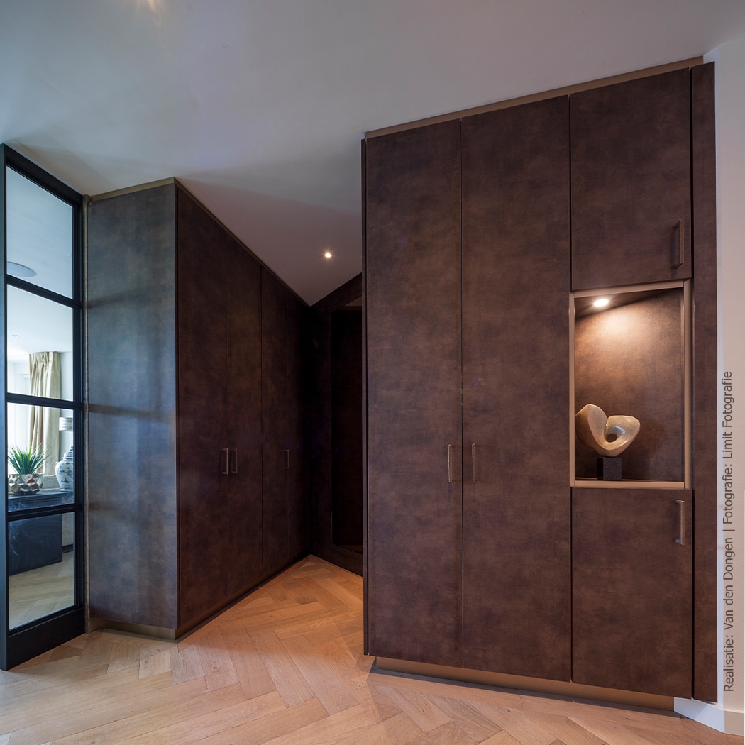 Luxe kastenwand in leerlook Middelharnis