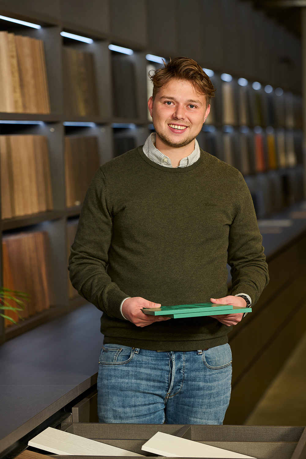 Portretfoto Simon Demaître, Accountmanager DecoLegno België