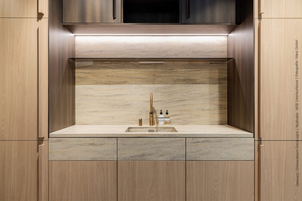product Twee solid surface waskommen Rome in decor DM5053 Sahara Dune naadloos verwerkt in wastafel