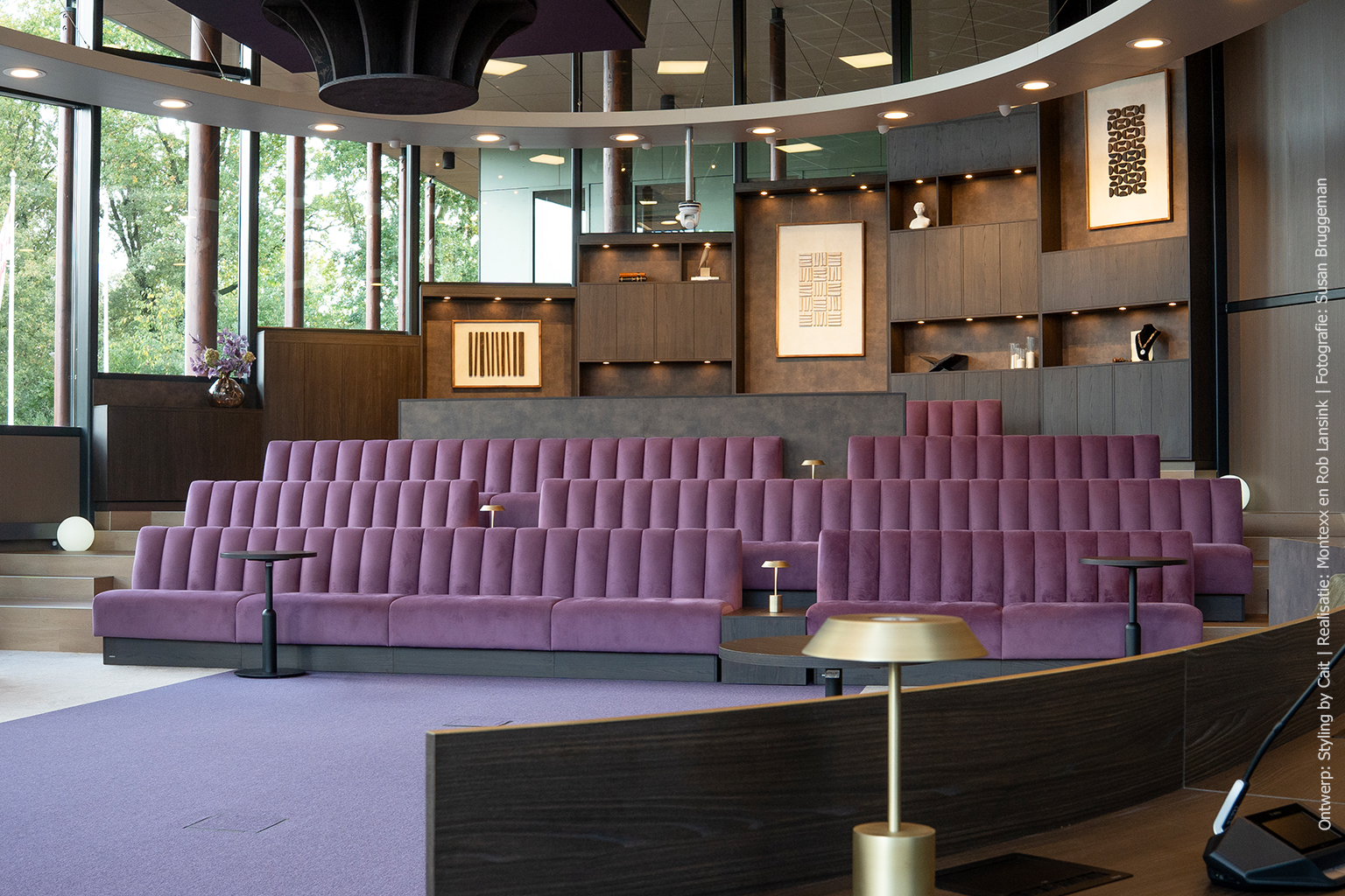 De rust van de heide als inspiratie voor het interieur van een raadszaal